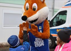 Lkw Fahrer Ueberraschten Krebskranke Kinder In Jena 02